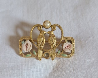 Vintage Gold Brooch with Lovebirds and Roses