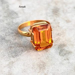 イエローサファイアゴールドスタッキングリング：ハンドメイドの長方形の石