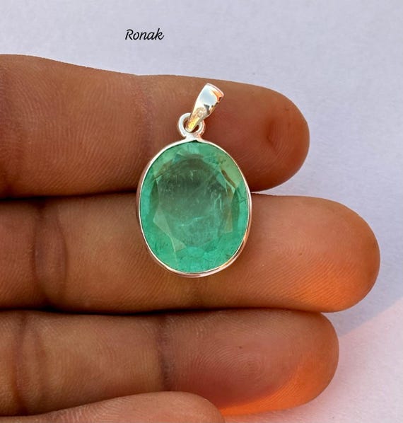 Collier Pendentif Argent 925 - Pierre Précieuse émeraude Zambienne Naturelle Ovale - 18 Pouces