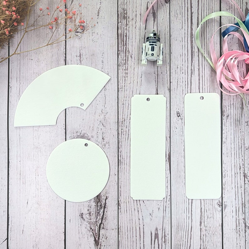 Leyton 100 Cotton 300gsm Fine Grain Cold Pressed Paintable Bookmark