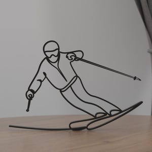 Décoration d'intérieur de ski, garçon fille skieur, cadeau surprise de vacances dans les montagnes enneigées, sculpture d'étagère minimaliste, figurine cadeau unique