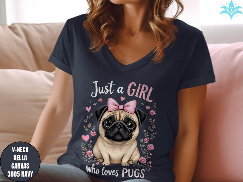 Maglietta Just a Girl Who Loves Pugs, maglietta grafica con simpatico carlino, regalo per gli amanti dei carlini, maglietta con colori confortevoli, maglietta divertente con cane, maglietta per mamma di carlino immagine 7
