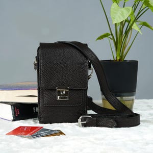 Sac à bandoulière fait main pour téléphone Mini-cartes de crédit pochette en cuir couleur marron sac à bandoulière de voyage bandoulière sac mobile cartes sac à main cadeau