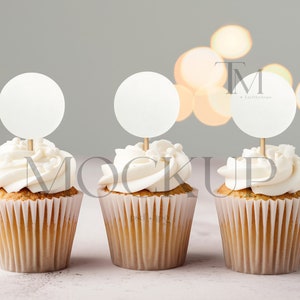 Cake Topper MockUp, Hochzeit Muffin Tag Mockup, Geburtstags Favor Tag Mockup, Kreis Topper Mockup, leere Cupcake Topper, PSD Kuchen Mockup