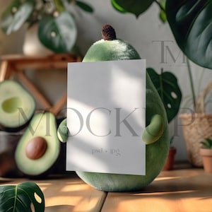 Mockup invito Avocado Baby, Mockup biglietto per bambini, Mockup carino baby shower, Mockup invito 5x7 modificabile, Mockup biglietto di compleanno per bambini PSD
