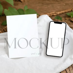 Invito e mockup iPhone, biglietto di auguri con mockup dispositivo, mockup biglietto 5x7, mockup biglietto digitale, mockup suite invito doccia modificabile CP2