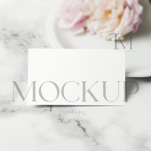 Tischkarten-Mockup, Buffet-Karten-Mockup, Namenskarten-Mockup, Windel-Gewinnspiel-Karten-Mockup, Visitenkarten-Mockup, 3,5 x 2-Karten-Mockup, Zelt-Karten-Mockup