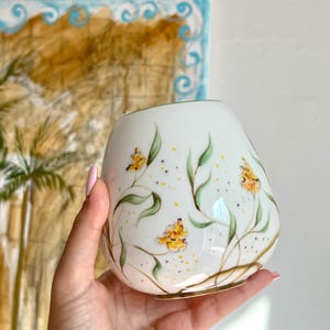Handmade Ceramic Vase – Carpet-Inspired Design with Hand-Drawn Leaves, Unique Pottery Vase, Nature-Inspired Home Decor, Artisan Flower Vase,