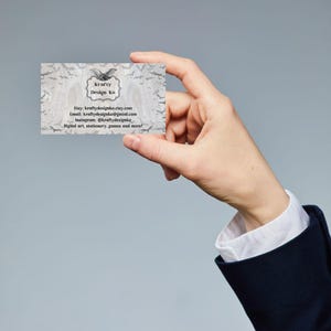 Petites cartes de visite de style gothique, Imprimez vos propres cartes, Design de style cathédrale, Améliorez votre entreprise, Promotion sur les réseaux sociaux avec ambiance chauve-souris