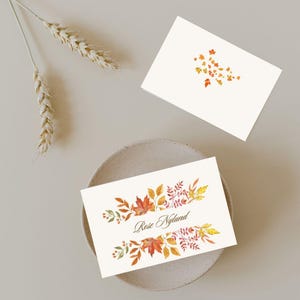 Cartões de lugar personalizados com flores de outono, imprima seus próprios cartões de mesa de outono, cartões decorativos dobráveis para jantar de Ação de Graças, eventos temáticos de outono