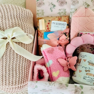 Cozy Blind Date with a Book Box and Blanket | Bookish Bundle with Mug | Gift Set for Book Lover | Spicy Fantasy Books for Reading Lovers