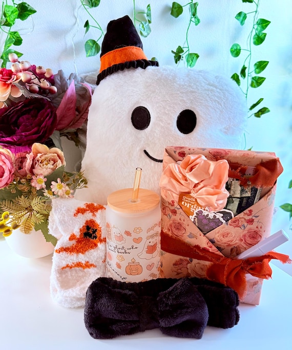 Cozy Blind Date with a Book Box and Blanket | Bookish Bundle with Mug | Gift Set for Book Lover | Spicy Fantasy Books for Reading Lovers