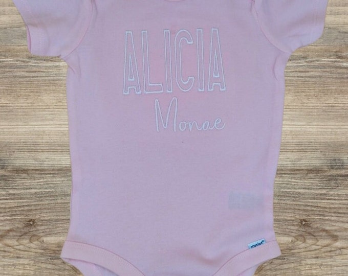 Monogram Onesie® |Embroidered name Onesies® | Personalized baby bodysuit |Baby Girl clothing |Custom baby clothes |Newborn going home outfit