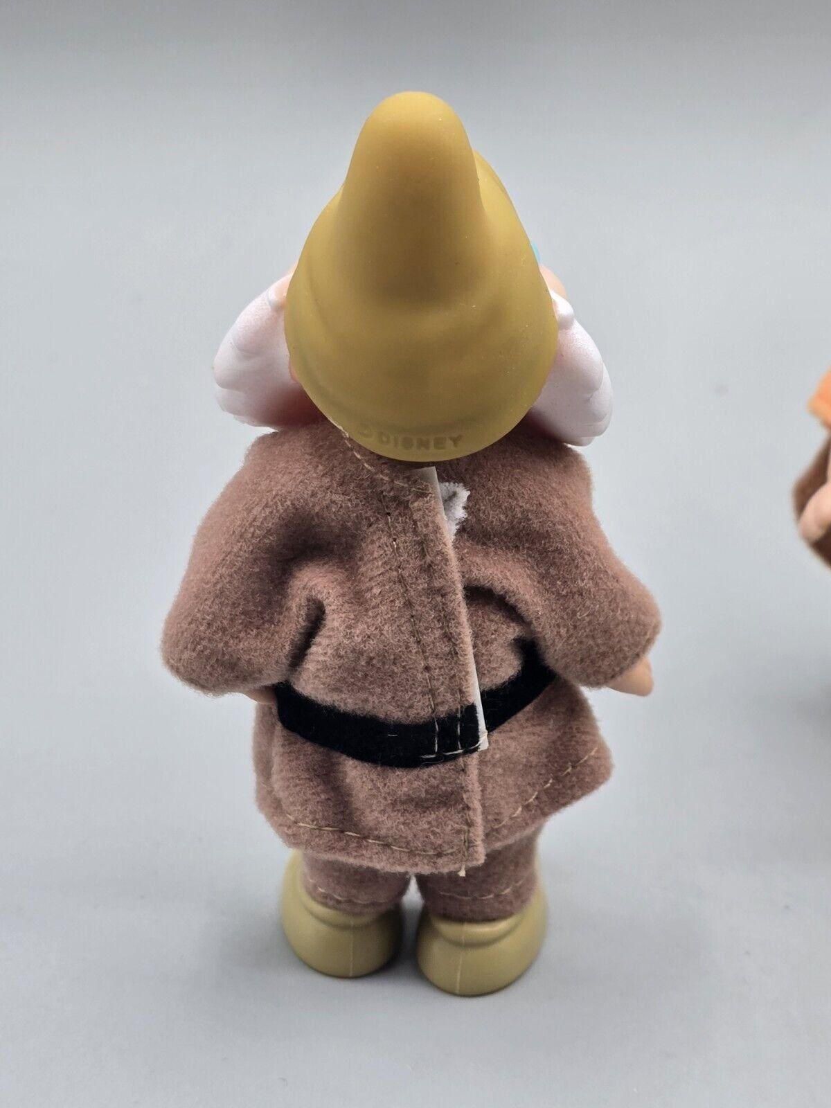 Disney Simba Toys Snow White and 6 Dwarves Vintage Toys Grumpy, Sleepy ...