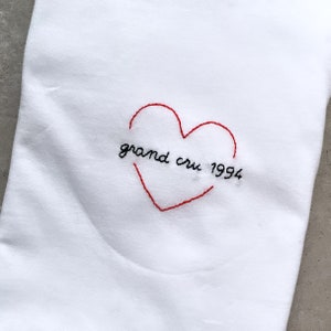 T-shirt brodé à la main, personnalisé, Homme ou Femme, cadeau danniversaire, saint Valentin, fête des mères/pères, noël, EVJF image 7