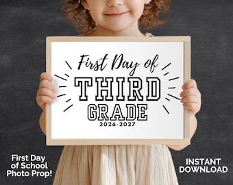 Printable First Day of 3rd Grade Sign, DIY Back to School Coloring Page, First Day Photo Prop, 1st Day of Third Grade Coloring Activity