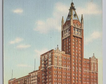 Antique Postcard, The Furniture Mart, Chicago Illinois, 1942 Linen Postcard