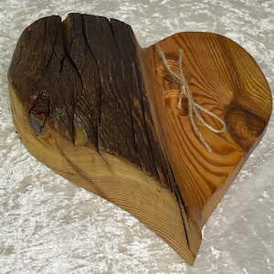 Anillo almohada forma de corazón compromiso de boda hecho de grabado en madera personalizado para 2 anillos de boda, anillo de compromiso grabado personalizado, portador del anillo