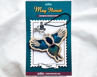 Charming Handmade Magpie Wooden Keychain – Unique Pet Lover Gift – Artisan Key Ring Decoration