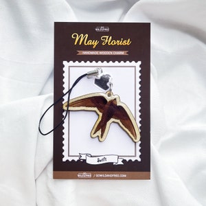 Amuleto de pássaro de madeira feito à mão Swift