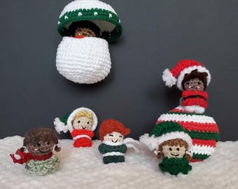 Elves in an Ornament - Crochet Pattern