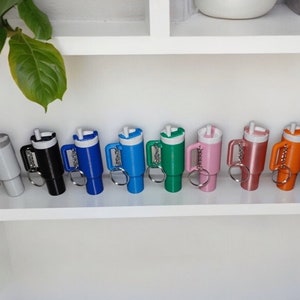 Porte-clés avec baguettes gobelets Stanley | Convient uniquement à la marque d&#39;origine Chapstick | Porte-bâtonnets Stanley | Imprimé en 3D