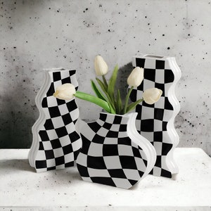 Checkered Ceramic Vase |  Flower Vase | Natural Home Decor | Home gift | unique Vase | wedding gift | Gingham Homeware | Wavy Trend |