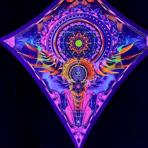 UV Active psychedelic Lycra - Party decoration - Blacklight - Psytrance - Neon Art &quot;Omkara&quot;