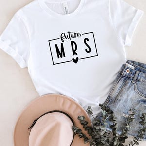 Crewneck Bride Sweatshirt | Future Mrs Sweatshirt | Bride to Be Gift | Engagement gift | Gift For Bride | Bridal Gift | Bachelorette Gift