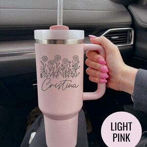 Custom  Tumbler with Name and Floral Design Engraved Stainless Steel Cup Gift for Mom Mother&#39;s Day or Holiday Travel Mug