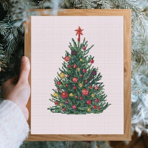Korsstygnsmönster för julgran