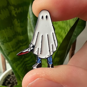 Ghost horror pins and badges spooky accessories horror goth pins and pinback buttons punk ghost enamel pin slasher enamel pins