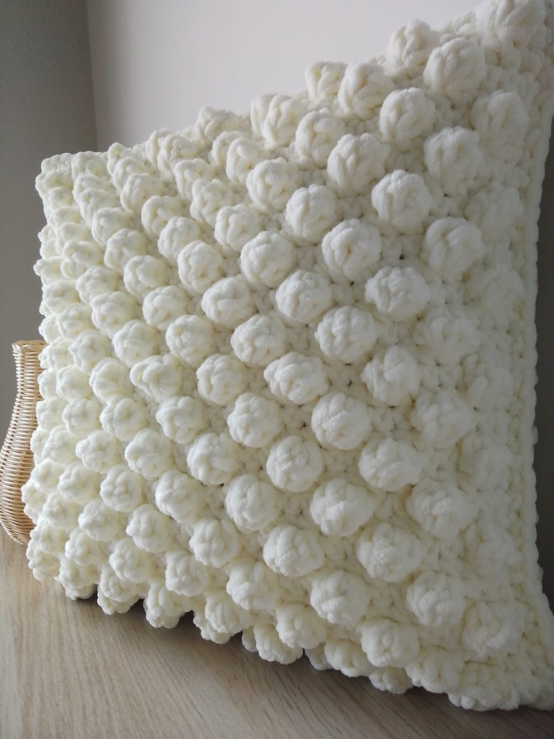 SUUES Bubble Throw Pillow - Thumbnail 2
