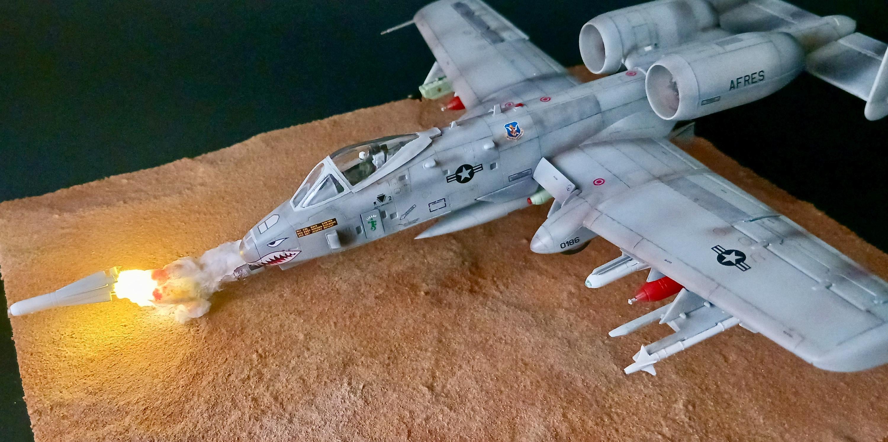 Diorama A-10 Missile Thunderbolt - Scala 1/72 con LED