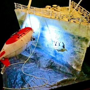 Titanic diorama - Etsy 日本