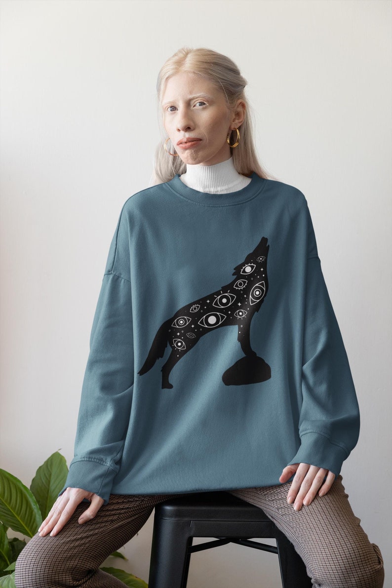 Howling Wolf Sweatshirt