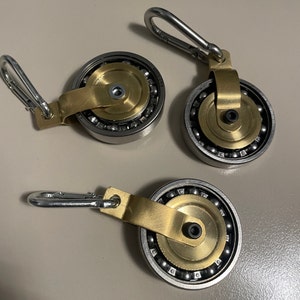 Keychain Car parts Keyring Fidget toy Anti-stress fidget