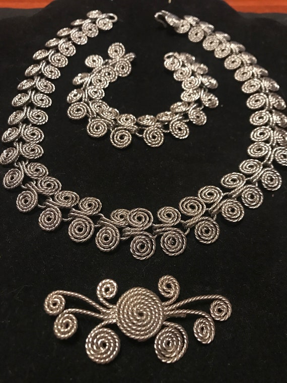 Vintage Coiled Silver Jewelry Ensemble - image 3