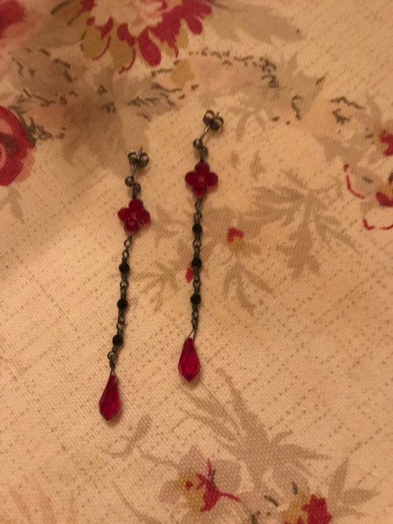 1970s Red Crystal drop earrings