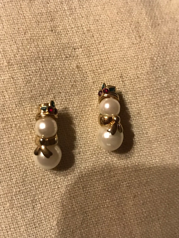 Avon 2024 snowman earrings