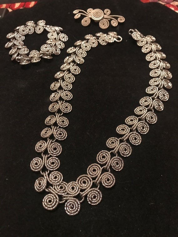 Vintage Coiled Silver Jewelry Ensemble - image 2