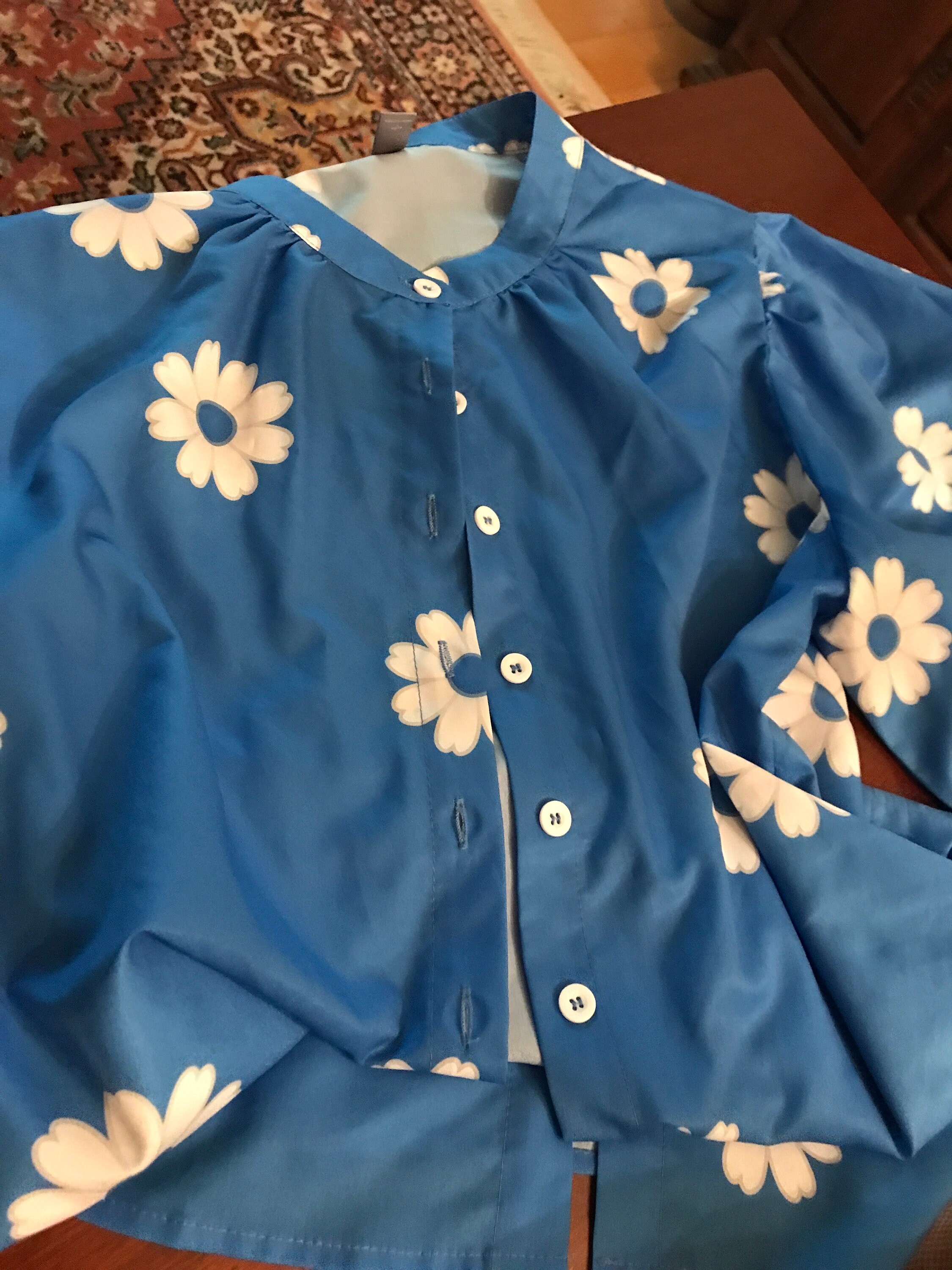 Tiny Daisy and Lace Trim Blouse main image 1