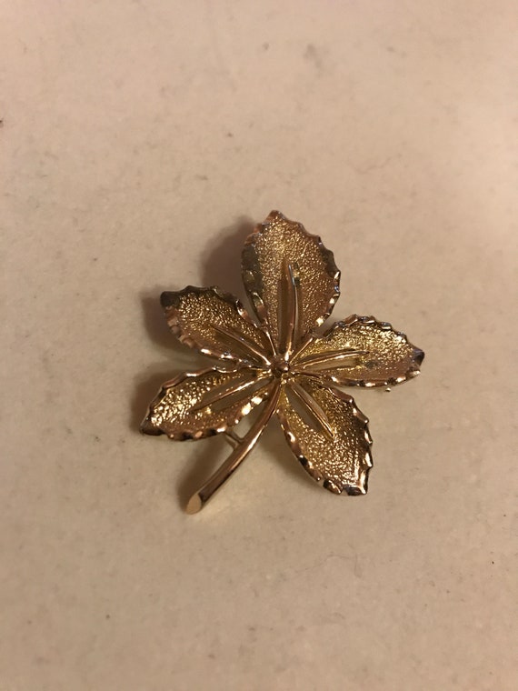 Vintage Maple Leaf Brooch - image 2