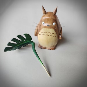 Handmade wooden Totoro with removeable Umbrella Leaves - Japanese anime - Japanese cartoon - beautiful gift