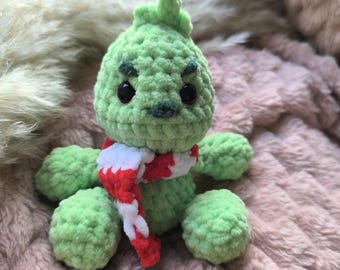 PDF Häkelanleitung: Pocket Green Villain. Perfekt für Weihnachten Weihnachtsmärkte.