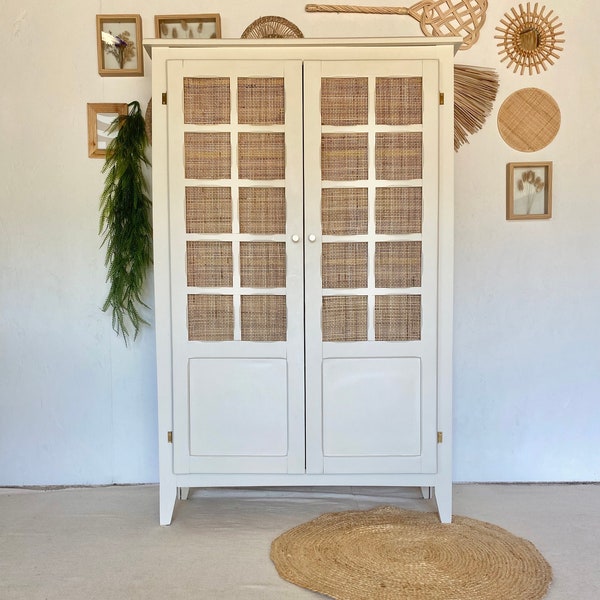 Bibliothèque Bahut Armoire beige avec cannage