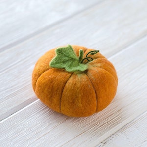 Handmade Felted Pumpkin Pin Cushion - Cute Fall Decor, Gift for Crafters, Gift for friends, family