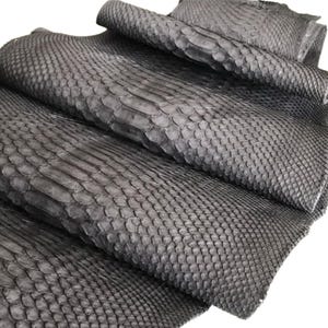 Exotic Leather Black Python Hide for Luxury Leathercraft, Genuine Snakeskin, Matte Finish, Real Python Skin for Accessories, cuir de serpent