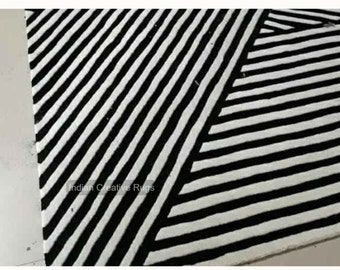Modern Black White Hand Tufted  Antique Rug for Bed Room, Kitchen, living room, drawing room  made in any colour (Made to order.....)