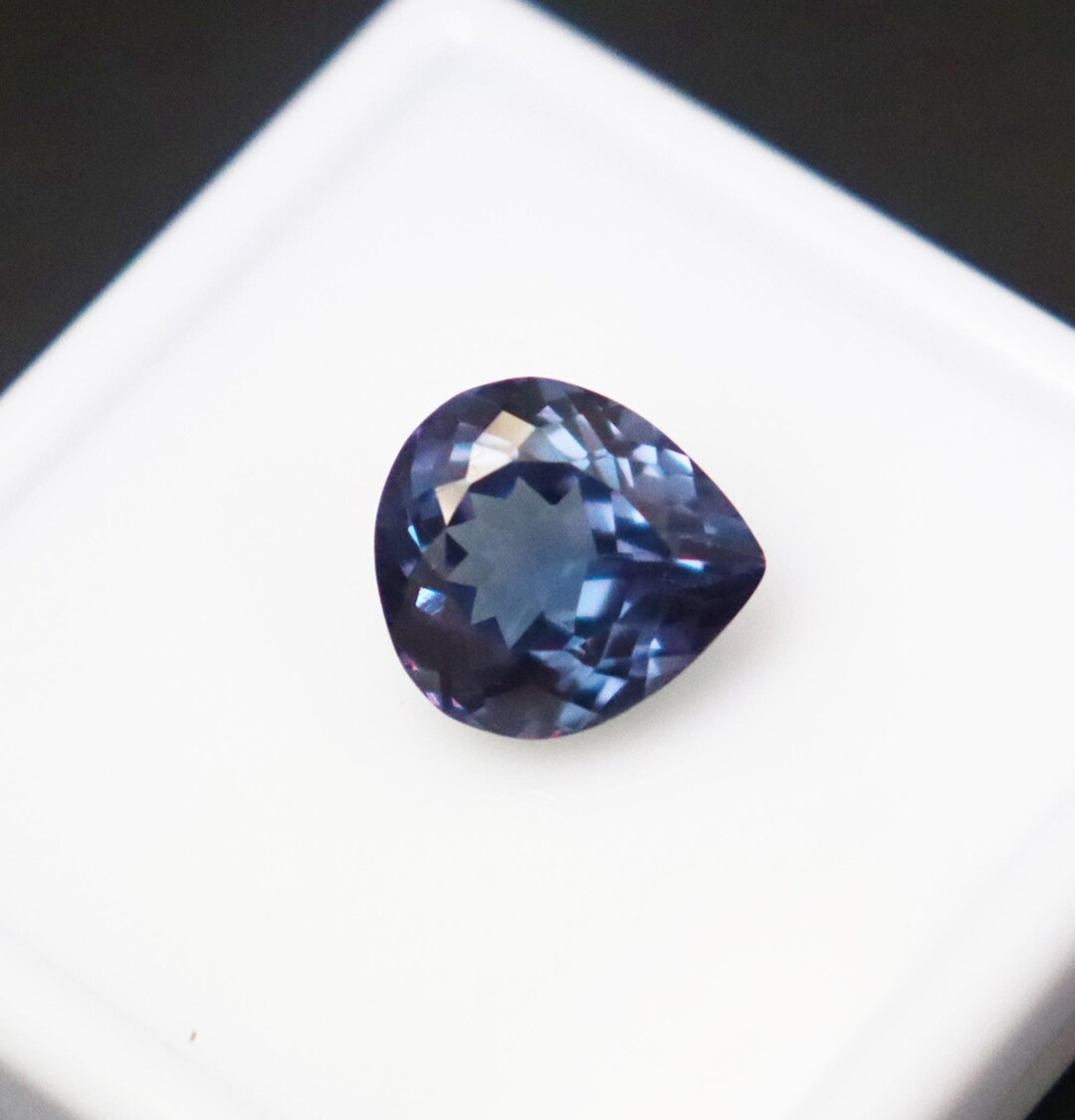 Calibrated Color Changeable Top AA+ Quality Alexandrite Loose 8.30CT ...